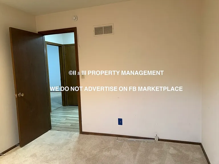 1408 SW Sunset St — Photo 11