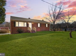 5888 N Seminole Trl, Brightwood, VA 22715
