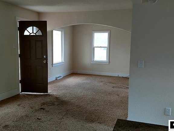 3rd image of 204 W 15th Ave