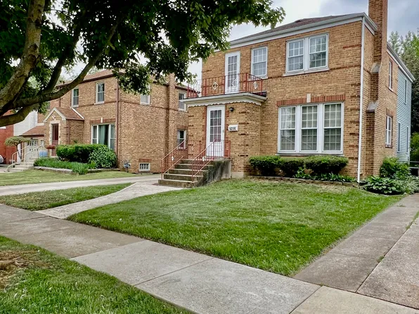 9214 S Sacramento Ave, Evergreen Park, IL 60805