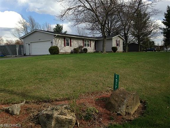 2nd image of 1517 Cinnamon Dr