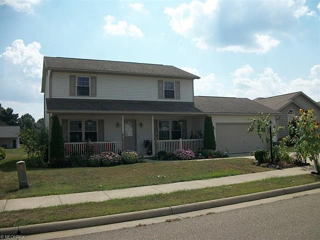 1st image of 438 Cypress Cir SE