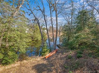 1495 Laurens Rd, Gloucester Point, VA 23062