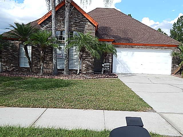 Front 2901 Paddington Way, Lindfileds