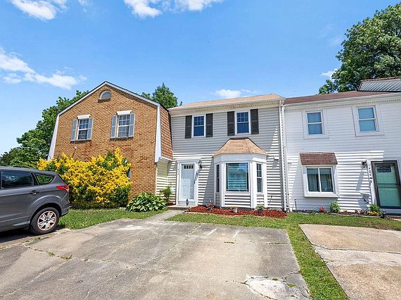 3rd image of 1402 Doe Ct