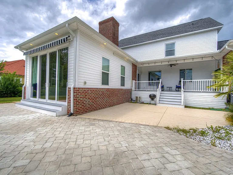 3771 Waterford Dr — Photo 17