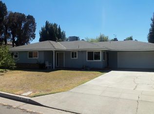 208 Hilton St, Madera, CA 93637