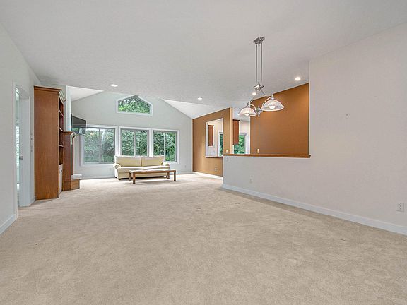 3rd image of 3026 Harborview Ct