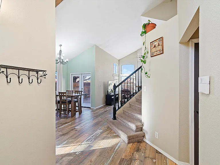 3 bed, 1563 sqft, $2,600 — Photo 3