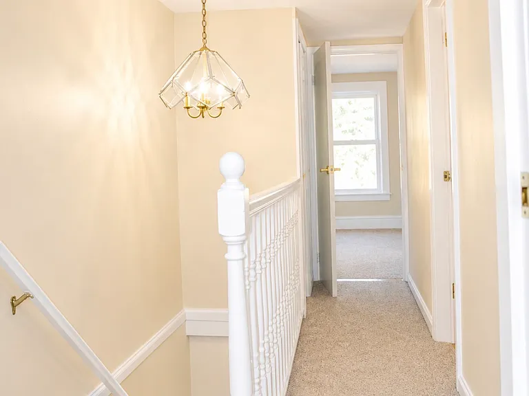 203 Maple St — Photo 9