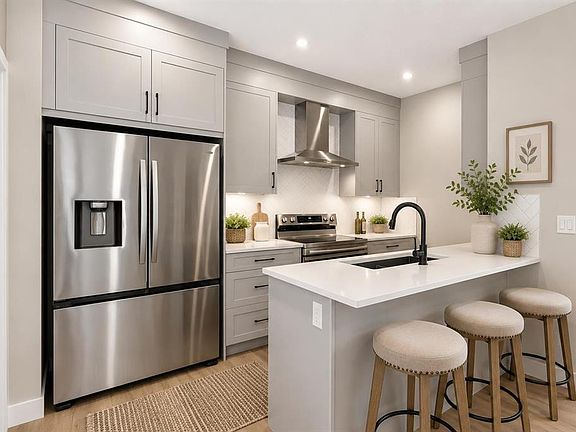 4th image of 1063 N Bayview Cres SW