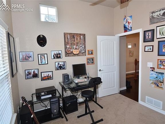 MAIN LEVEL GUEST BEDROOM