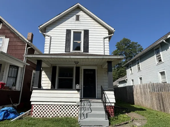 527 5th St SW, Massillon, OH 44647
