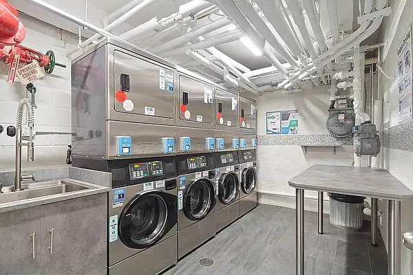 Rented by Douglas Elliman | media 16