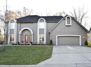 105 The Woodlands, Kansas City, MO 64119