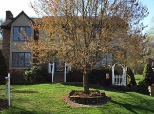 40 Fieldstone Pl, Zelienople, PA