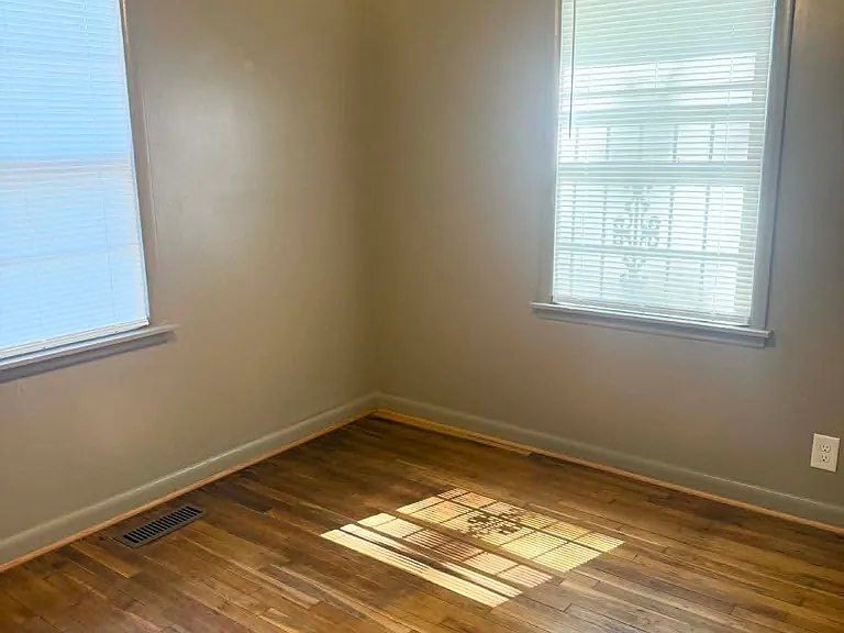 937 Center Way SW — Photo 13