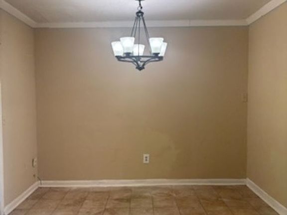 4th image of 405 N Flag Chapel Rd