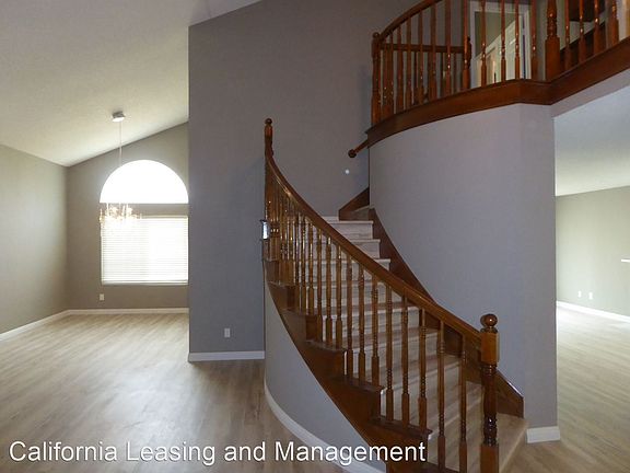 2nd image of 7230 Woodvale Ct