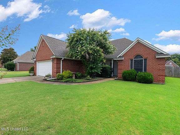 3rd image of 7712 Alexanders Crossing Dr