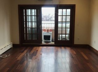 24-50 38th St #5, Astoria, NY 11103