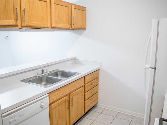 3rd image of 1119 Joyce Ln
