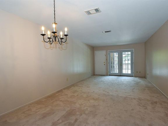 5th image of 864 Wax Myrtle Ln #A
