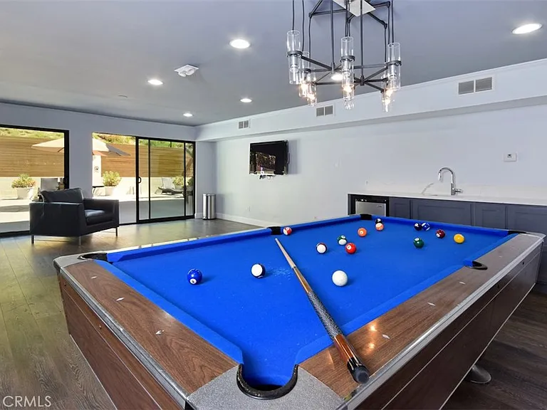 1230 Horn Ave #414 — Photo 31