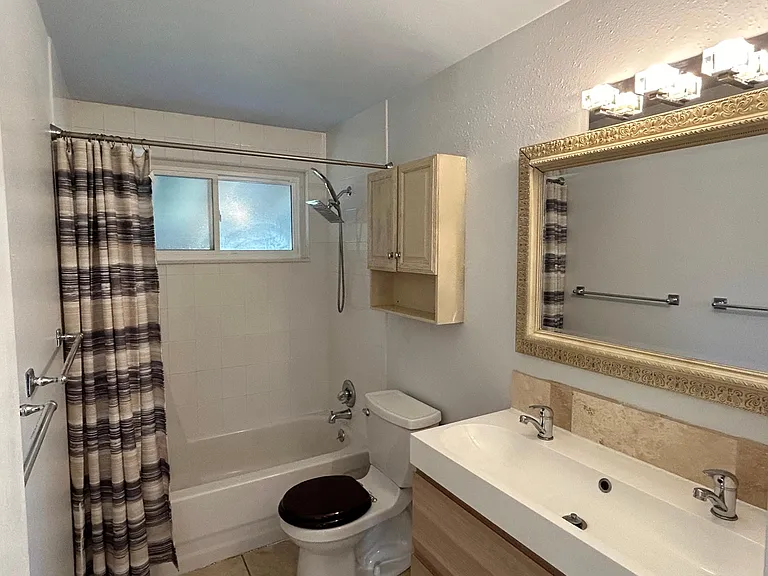 283 Maximus Dr — Photo 7