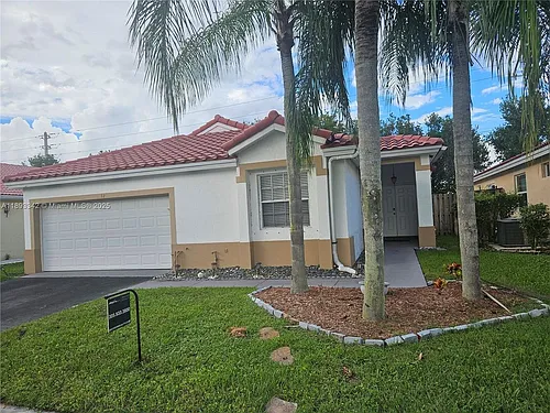 32 Gables Blvd #SINGLE Photo 1