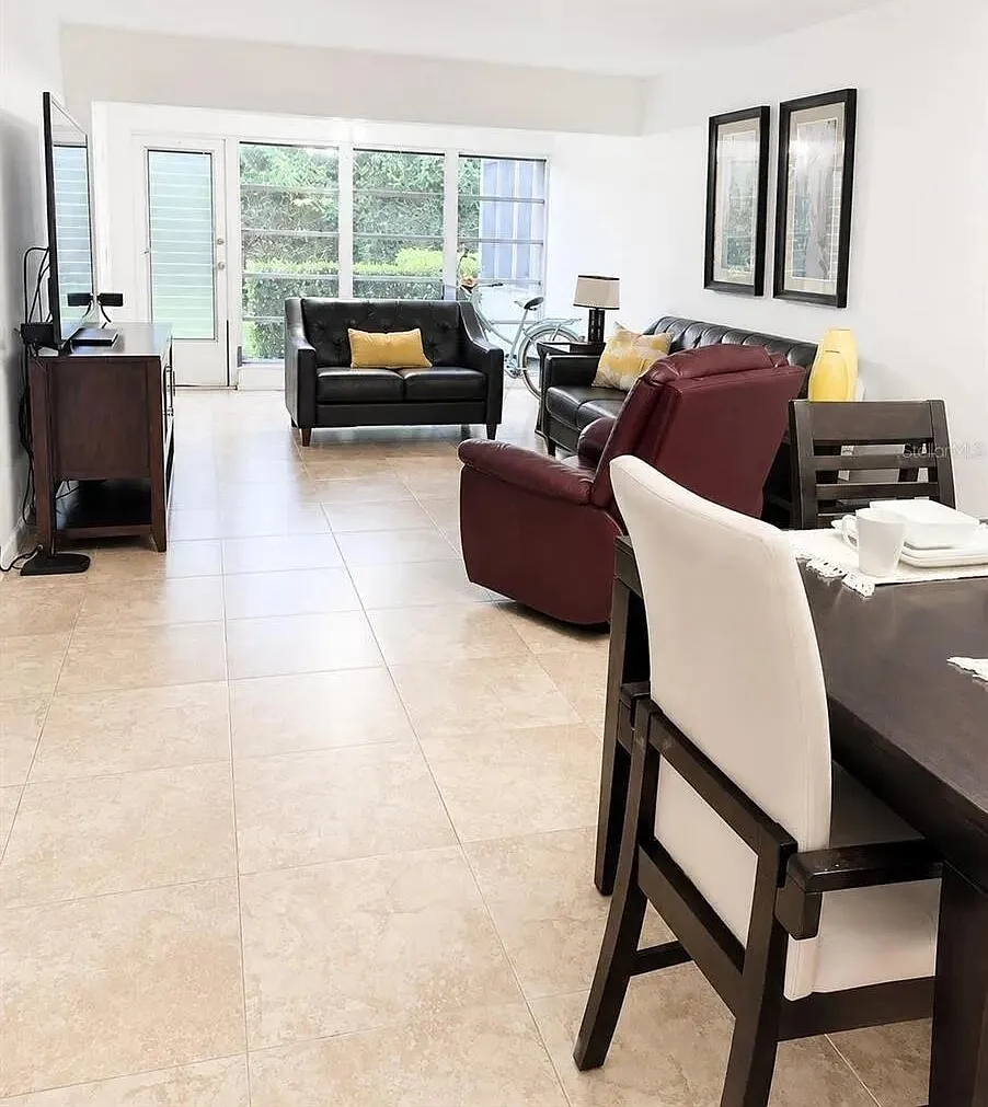 2 bed, 2.0 bath, 1167 sqft, $1,790 — Photo 3