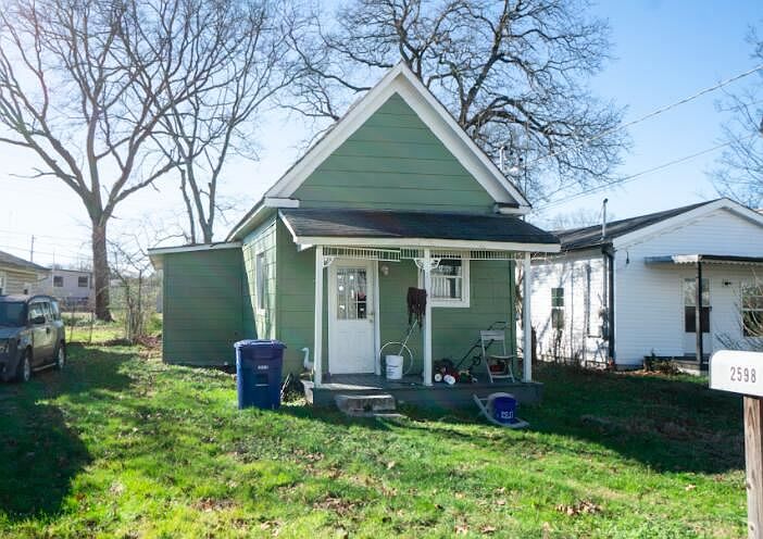 2nd image of 2598 E 39th St