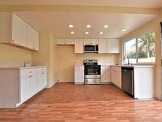 5th image of 1036 S Garfield Ave