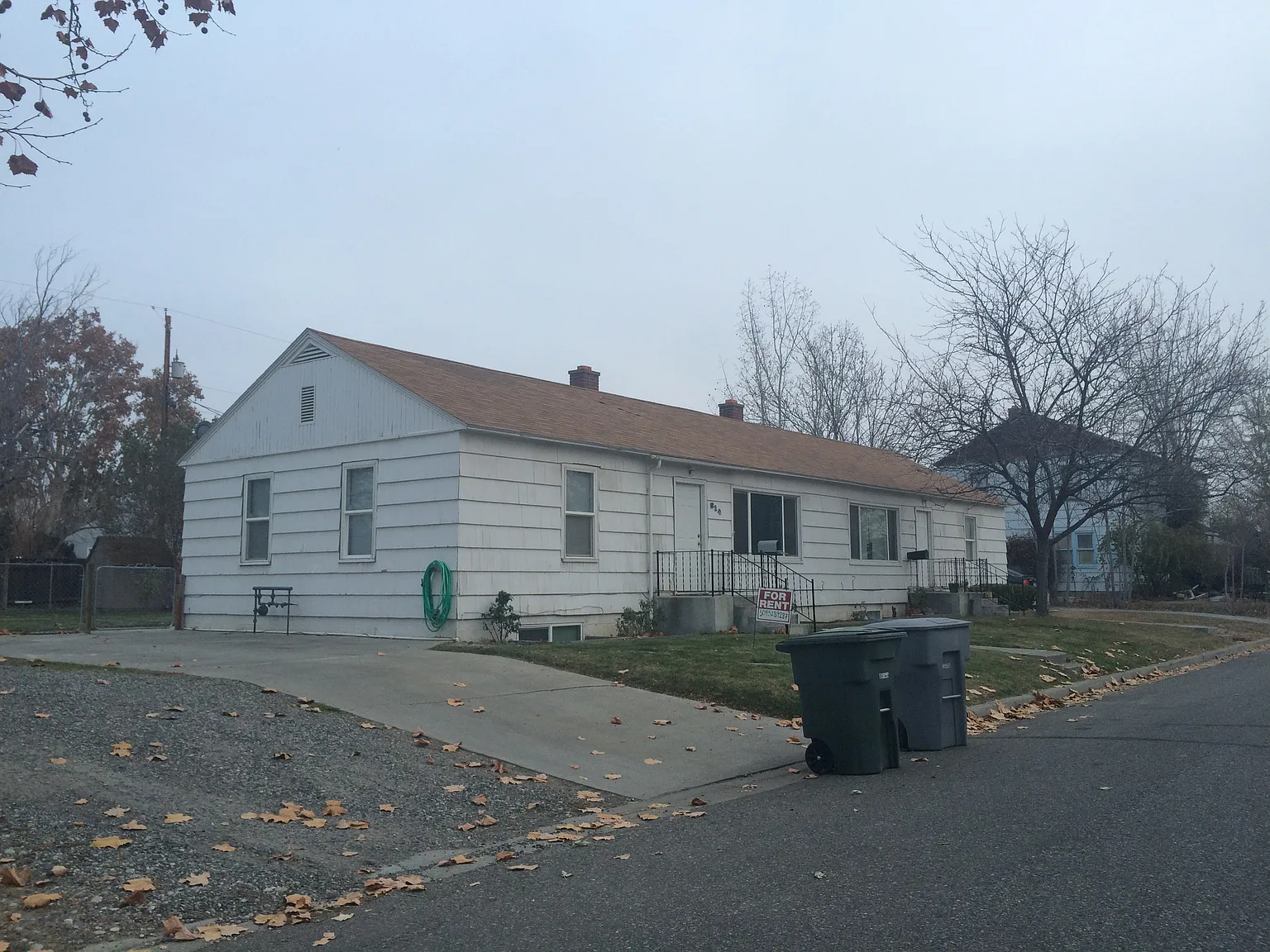212 Delafield Ave photo 1