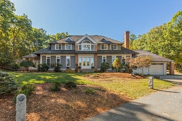 1st image of 6 N Hill Dr