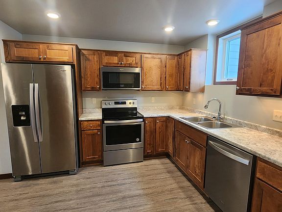 4th image of 1293 Highland Dr