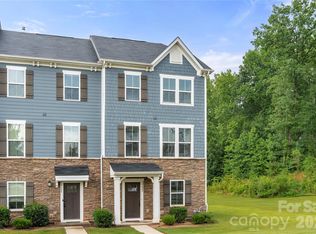 10620 Overlook Mountain Dr, Charlotte, NC 28216