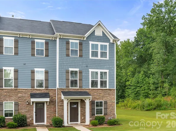 10620 Overlook Mountain Dr, Charlotte, NC 28216