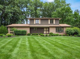 302 Cumberland Dr, Columbus, OH 43213