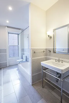 Rented by Compass | media 19