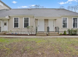 534 Old Clintonville Rd APT 5A, North Haven, CT 06473