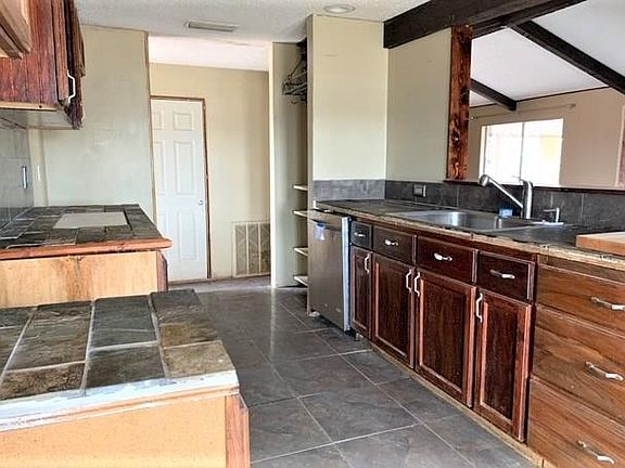 4th image of 1032 Quail Creek Dr