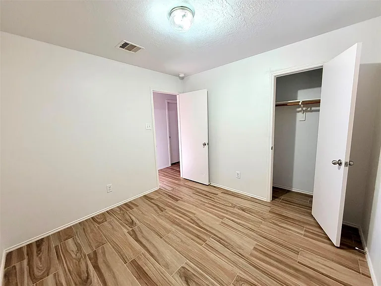 14111 Fox Creek Park Dr — Photo 7