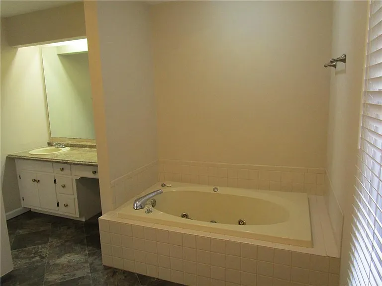 2429 Thompson Mill Rd — Photo 24