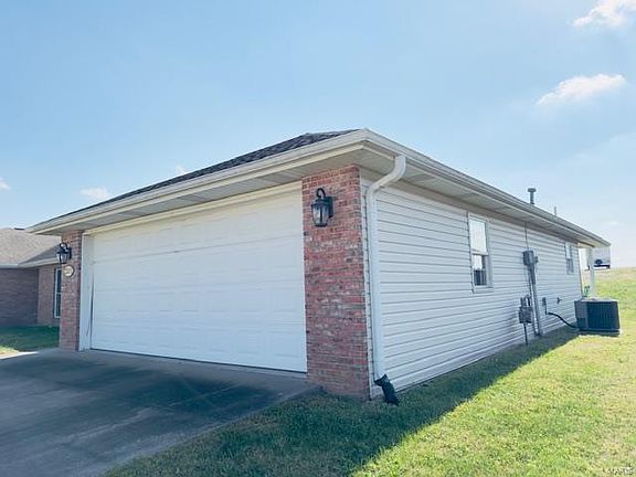 4th image of 2313 Winesap Dr