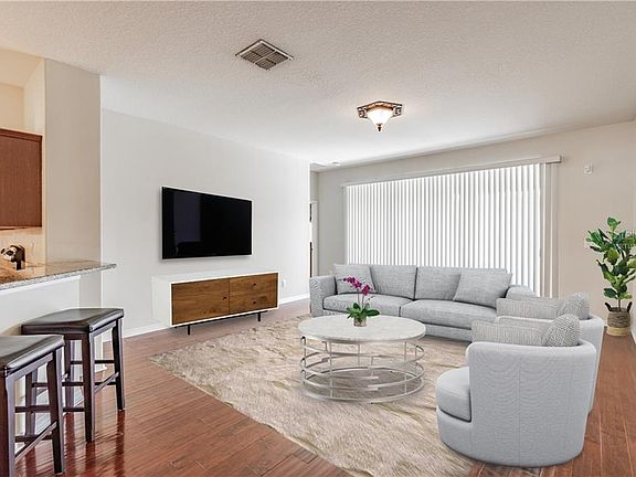 5th image of 18460 Milton Keynes Ct