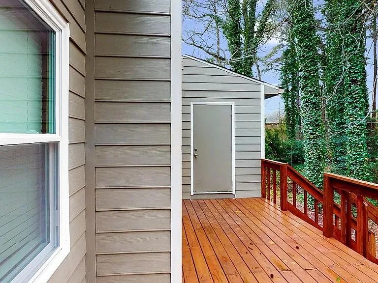 1011 Travelers Trl NW — Photo 6