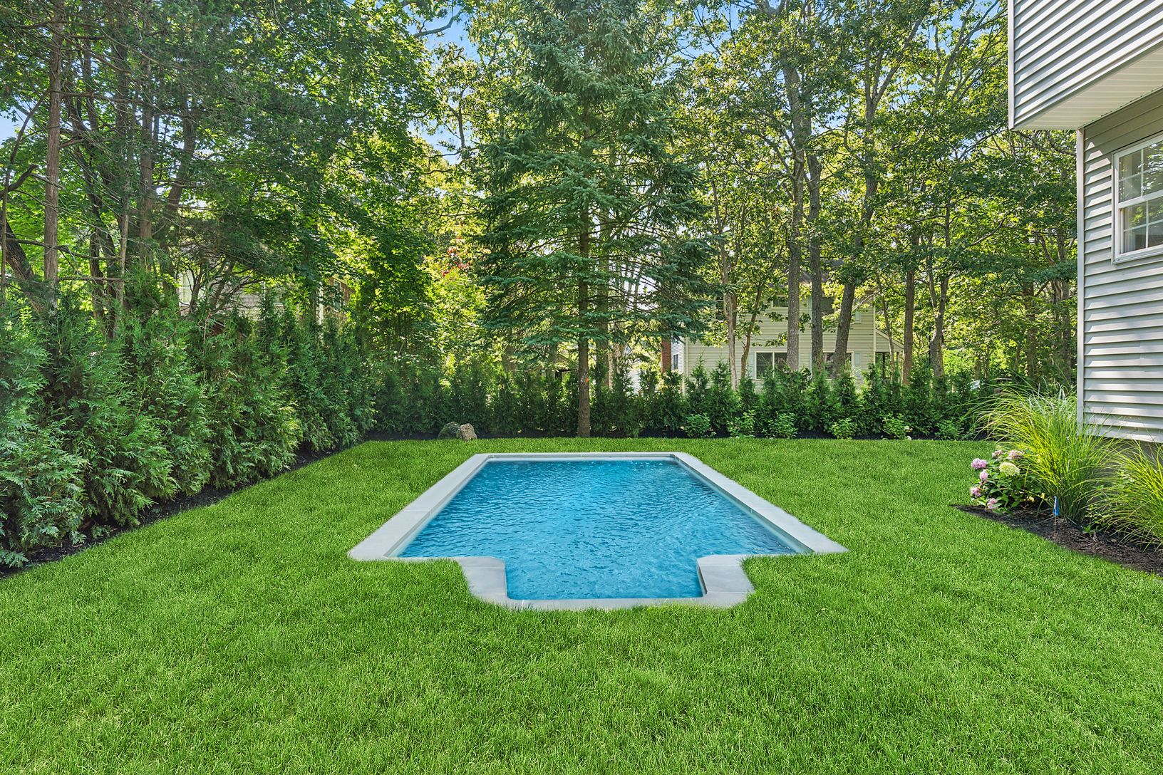  NEW POOL WITH BLUE STONE COPING
