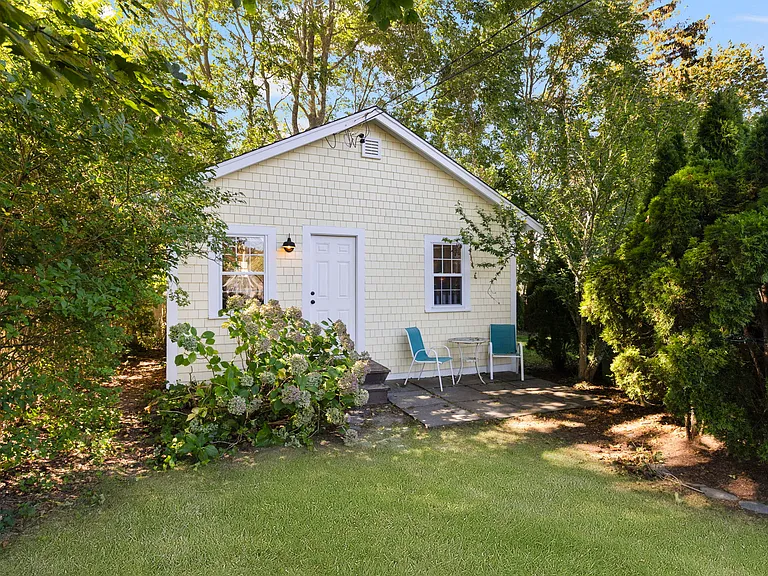 109 Allston Ave — Photo 19
