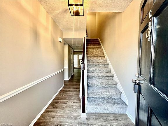 3rd image of 3229 Regents Park Ln Unit C
